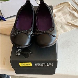Kenneth Cole Girls dress shoes